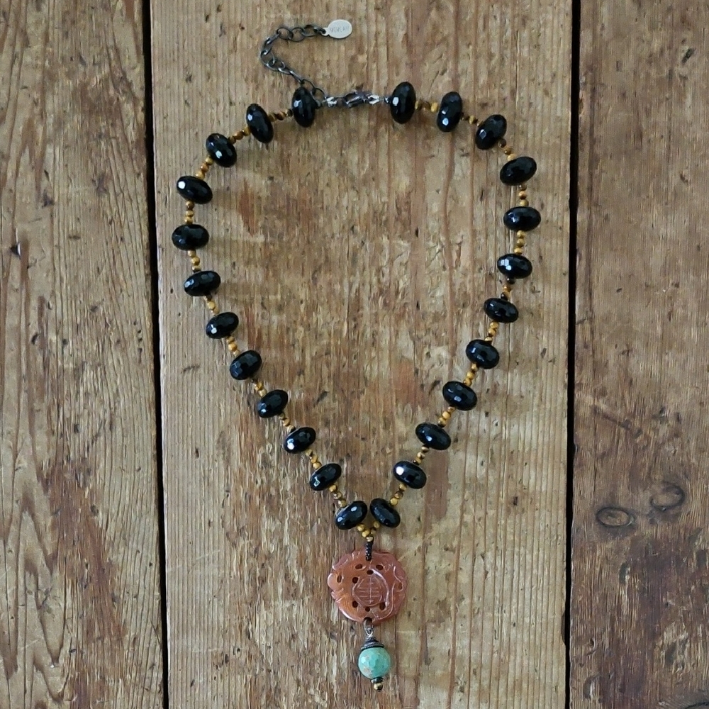 Elegant Black and Gold Beaded Necklace